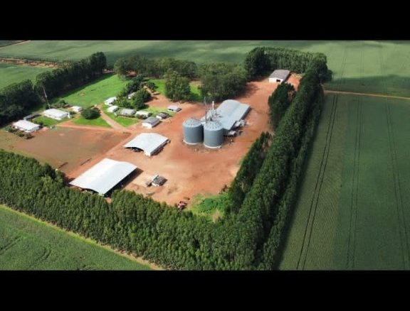 Foto aérea de uma fazenda em Campos de Júlio - MT