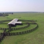 foto de um curral moderno em uma linda fazenda em Sapezal mt